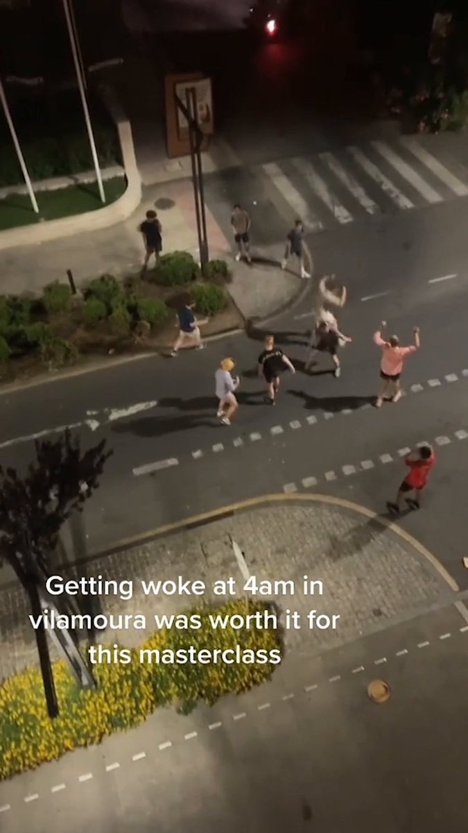 Un concours de « siuuuuu » dans la rue à 4h du matin 😂