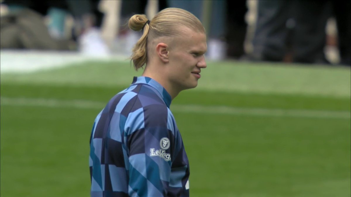 "This is the first genuine superstar we've had" 🌟 Jamie Redknapp on how Erling Haaland has come and lit up the Premier League 🔥