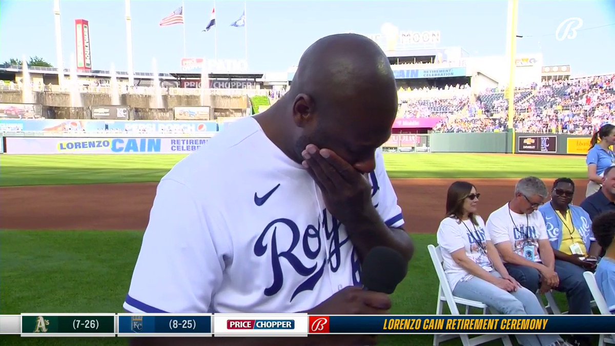 Lorenzo Cain gives an emotional retirement speech at The K: "I didn't think it was going to be this hard. To all the fans out here, I really appreciate you guys showing up. ... I'm so proud to know that I'll always be Forever Royal." #Royals