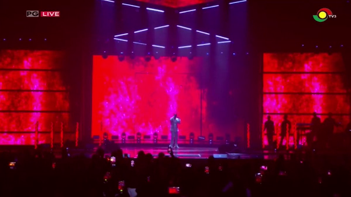 Sarkodie Sets the Stage on Fire: A Wild and Epic Intro at #24thVGMA. #VGMAonTV3 #3Entertainment