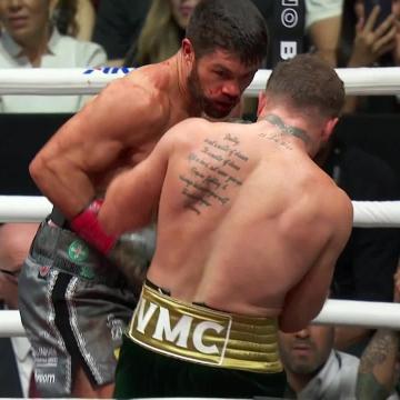 A clean 1-2 knock down on Ryder in the 5th round. 😮 #CaneloRyder is LIVE on DAZN PPV in the US and Canada and available as part of your regular subscription in selected territories.