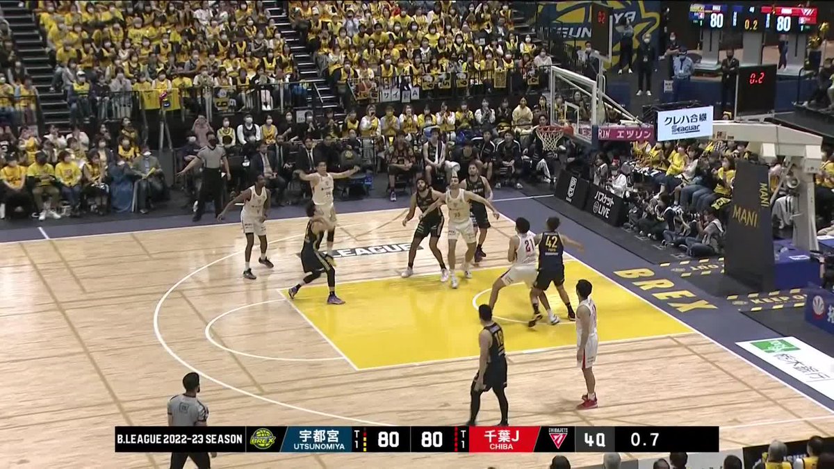 試合終了 ブレックス 82 - 80 千葉J #12 高島が3Pシュートを沈めて逆転に成功。 #6 比江島が連続得点するも、残り10秒で千葉の3Pシュートで同点に追いつかれる。 しかし、最終局面でエース#6 比江島がブザーと同時にシュートを沈め、82-80でBREX NATION一丸となって、最終戦で劇的な勝利を掴み取る!!