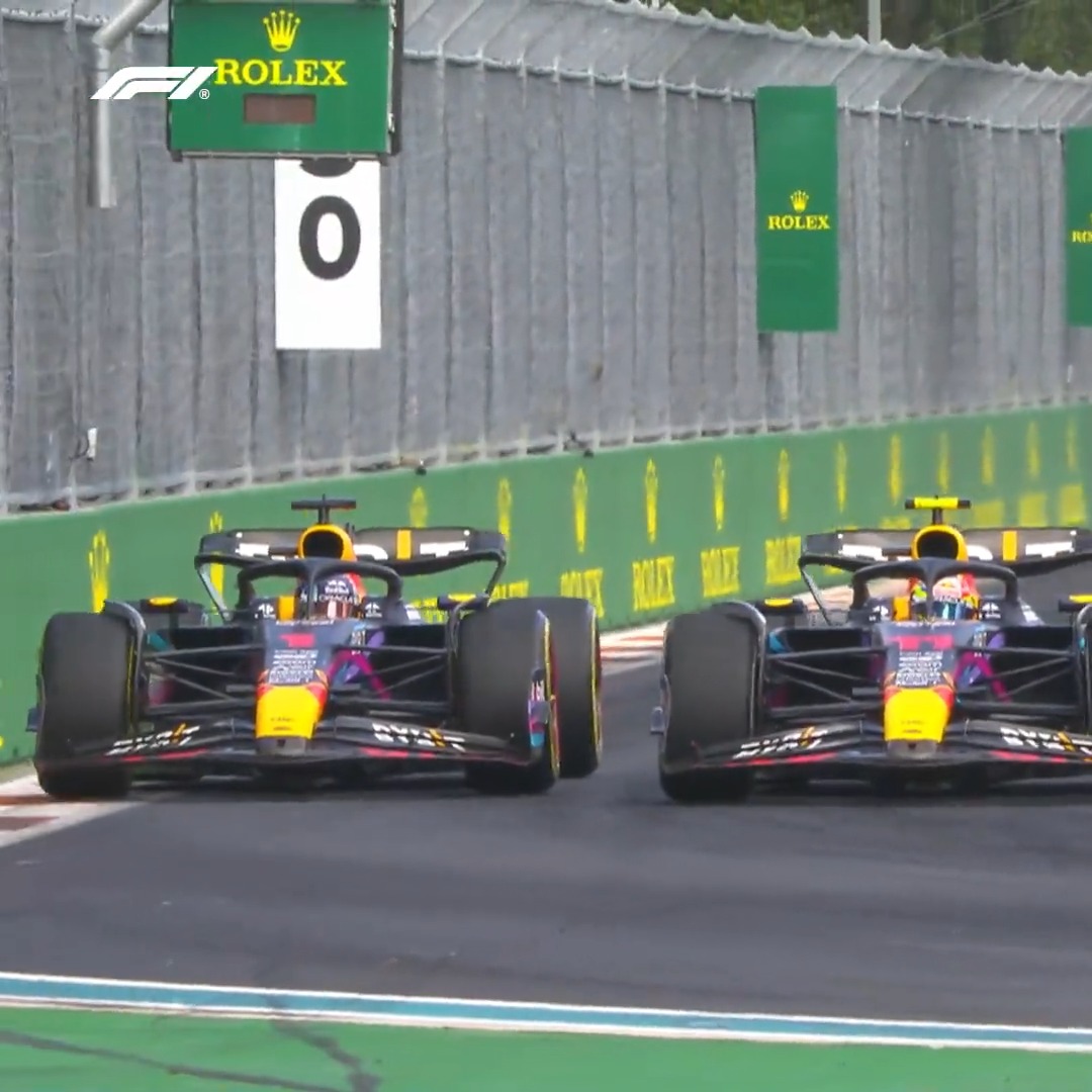 Race 👏 Winning 👏 Move 👏 Max Verstappen left it late to pounce on Checo and claim victory! #MiamiGP #F1