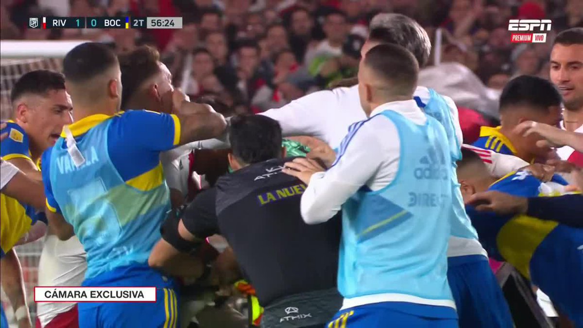 👊 Bien, Varela. La de Boca se defiende a muerte.