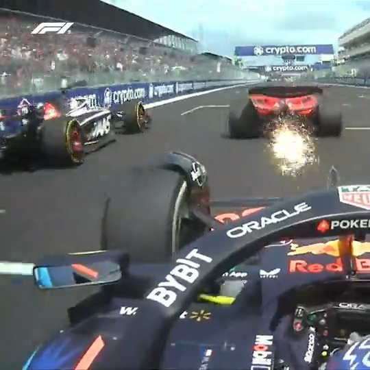 Double Dutch 😤 Max Verstappen powered past Leclerc and Magnussen in one fell swoop on his ascent through the field #MiamiGP #F1