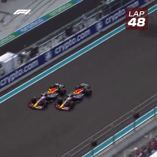 Late on the brakes, and eight in his wake 🚀 Max Verstappen powered through the field en route to victory! #MiamiGP #F1 Oracle Red Bull Racing