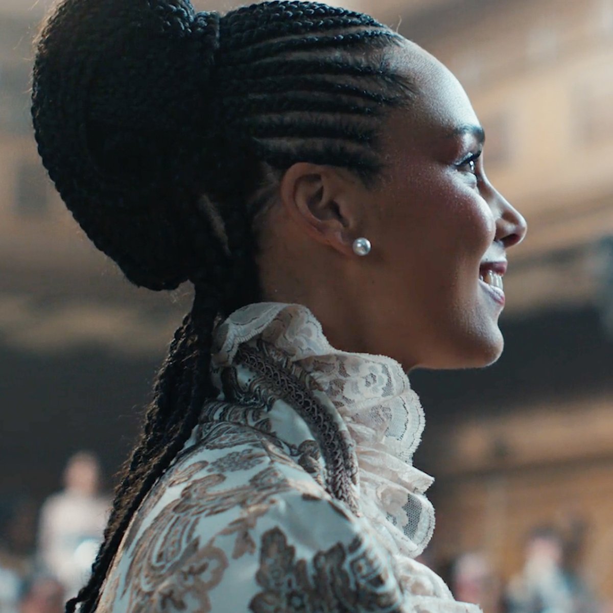 EU NÃO TO CHORANDO, VC QUE TÁ! Alicia Keys e essa orquestra mais que perfeita tocando a versão de If I Ain’t Got You especialmente para comemorar A Rainha Charlotte: Uma História Bridgerton 😭😭😭