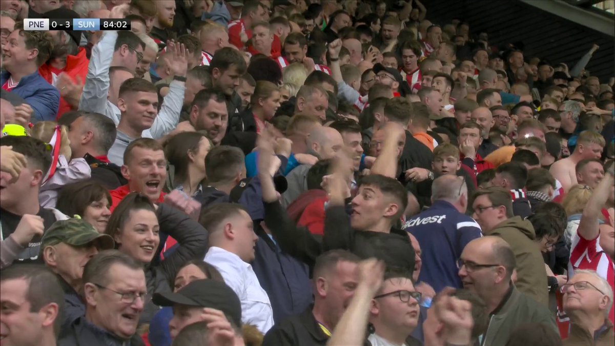 Sunderland fans reacting to the news of Blackburn taking the lead against Millwall 👀