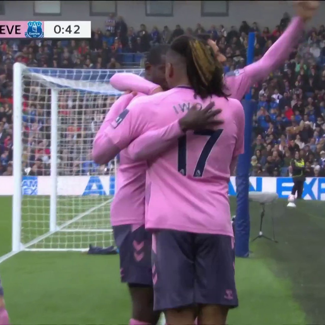 Just 34 seconds gone by and Everton are up 1-0! 📺: USA Network | #MyPLMorning