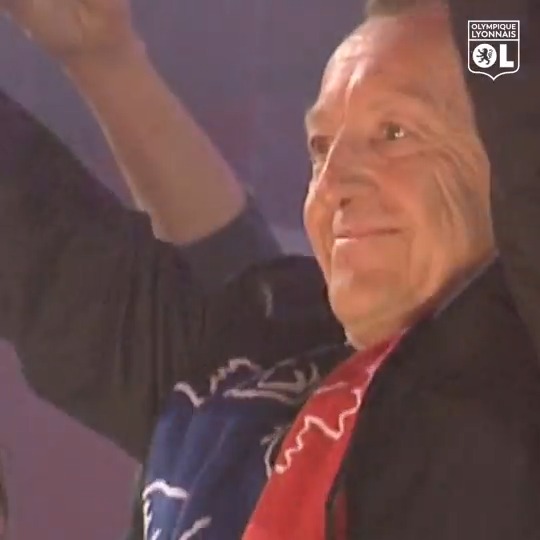 Pour son 70ème anniversaire nous avions réalisé cette vidéo retraçant le parcours du président Jean-Michel AULAS à la tête de l'Olympique Lyonnais. Nous vous proposons à nouveau ce sujet afin de lui rendre hommage et le remercier pour son travail et son engagement envers notre club 🔴🔵