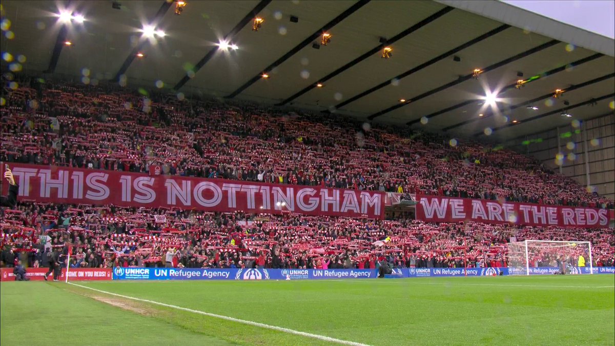 Mull of Kintyre rings out and the City Ground is rocking 🔥🔥