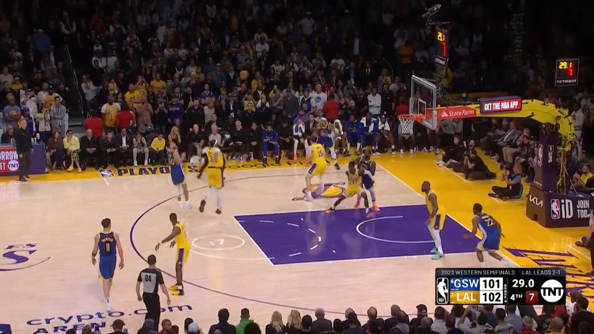 Steph had a couple chances to take the lead late in the fourth quarter 😩