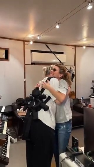 I’m getting UNHEALTHY with @annemarie on May 18th 🍬😘