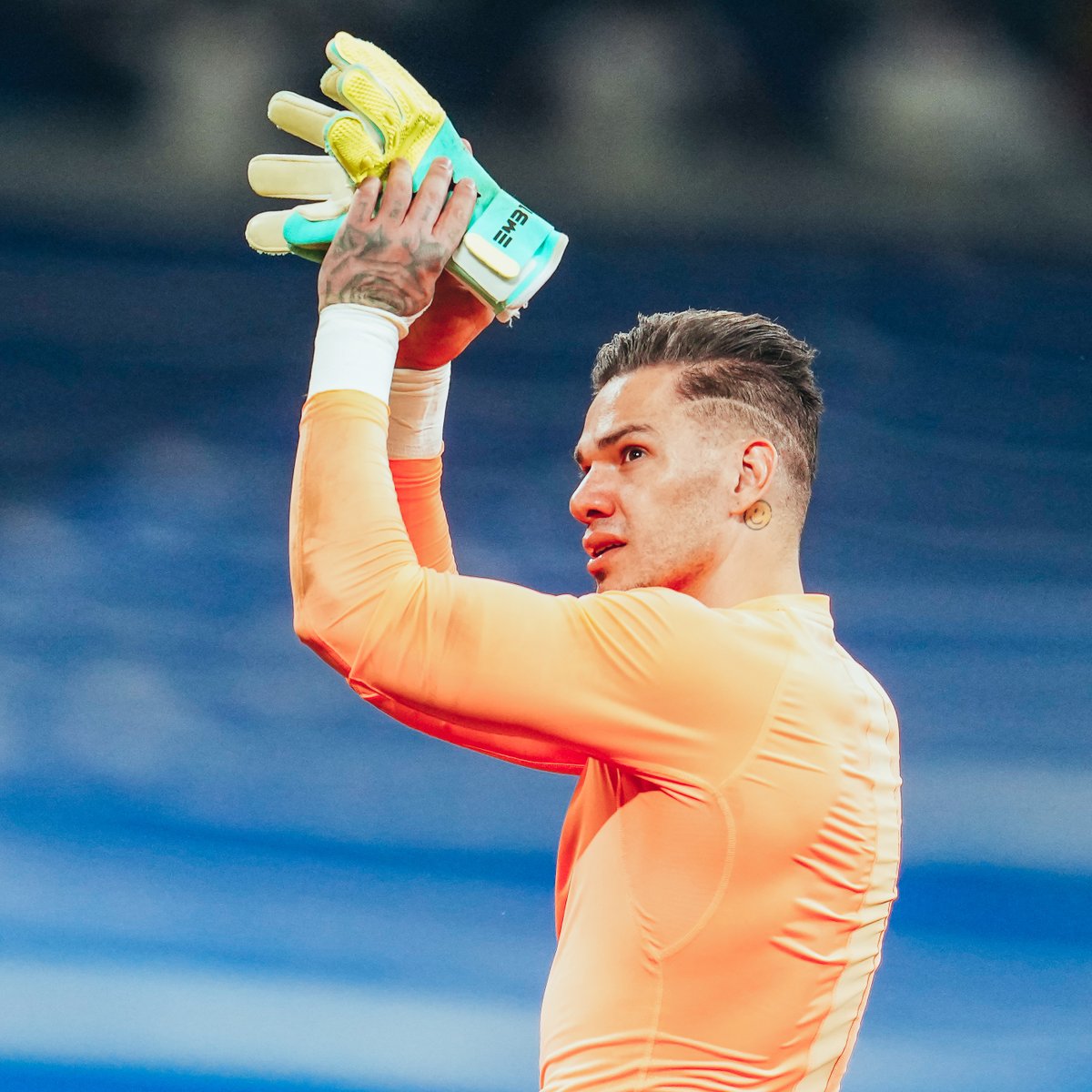 Outstanding! 👏🧤 #UCL