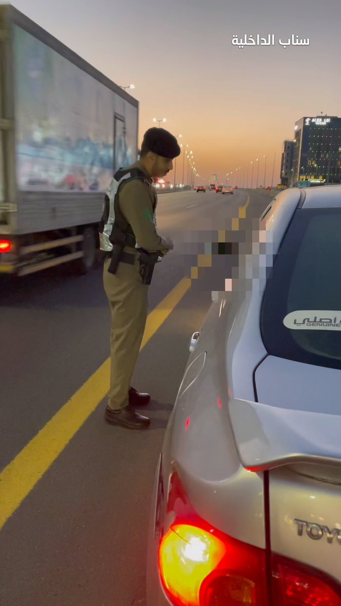 جهود المرور السري بالمنطقة الشرقية لرصد وضبط المخالفات المرورية. #المرور_السعودي