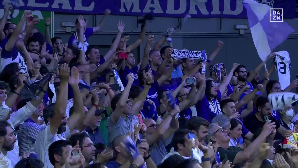 ¡EL REAL MADRID HA OBRADO UN MILAGRO! 🔥🔥🔥🔥 Nadie nunca había remontado un 0-2 en la historia. Nunca nadie había hecho lo que han hecho los blancos. Remontada espectacular y billete a la Final Four de Kaunas ✨✨✨ ¡BRUTAL! #EuroligaDAZN 🏀