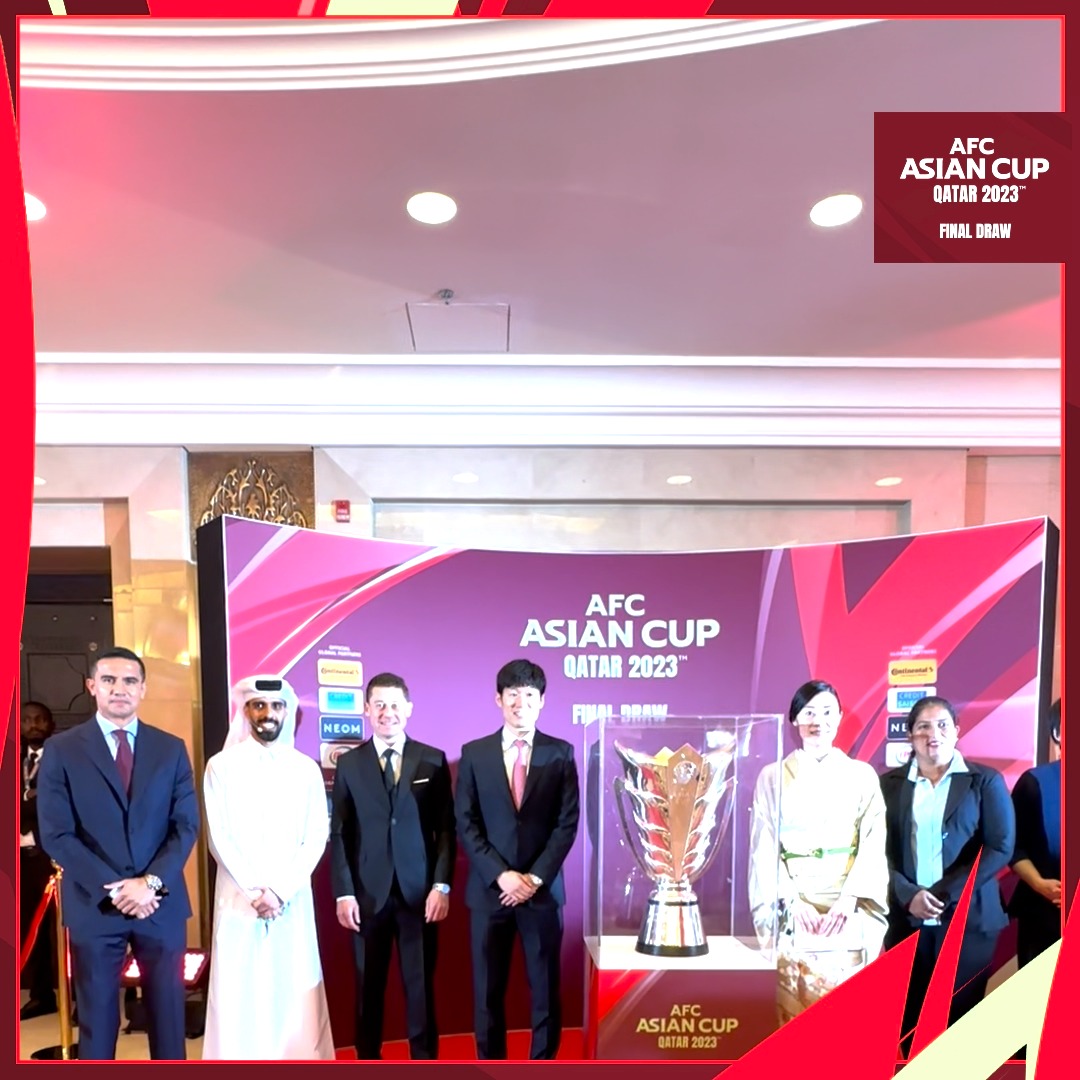 🇦🇺 Tim Cahill 🇶🇦 Hassan Al Haydos 🇰🇷 Park Ji-sung 🇺🇿 Server Djeparov 🇯🇵 Yoshimi Yamashita 🇨🇳 Sun Wen 🇮🇳 Maymol Rocky Draw conductors for the #AsianCup2023 Final Draw are ready!