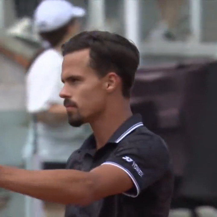 Locked in 👉🧠 Daniel Altmaier holds off an inspired Zeppieri to set up a date with Tiafoe in the second round! Internazionali BNL d'Italia | #IBI23