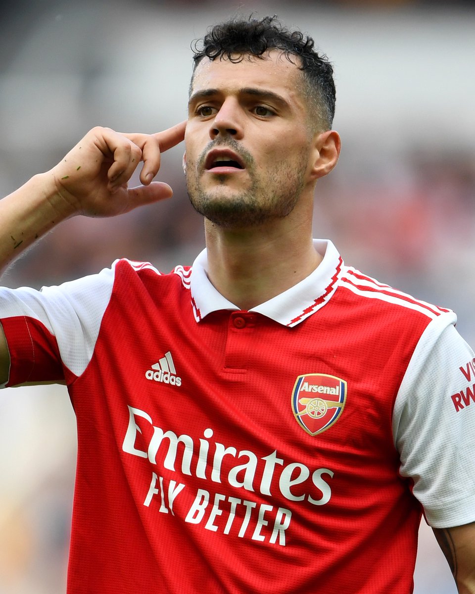 The determination from Granit Xhaka to get back and make the tackle 👏