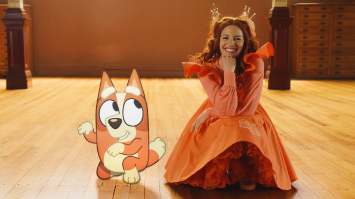 Come along with Bingo to her very own dance lesson with the wonderful Emma Watkins/Emma Memma 🩰 Plié away to new #Bluey Dance Mode album: