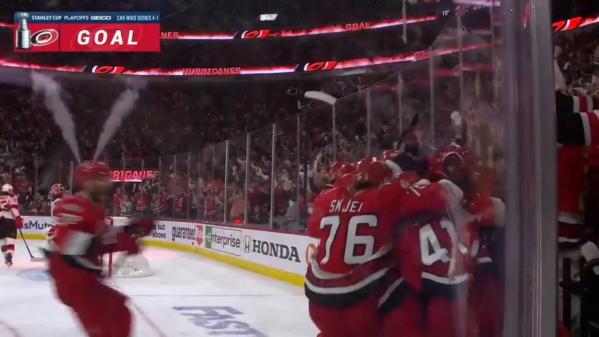 🔴 THE SERIES WINNER ⚫️ Jesper Fast has the screen in front and scores the overtime winner to send the Carolina Hurricanes to the Eastern Conference Final! #StanleyCup