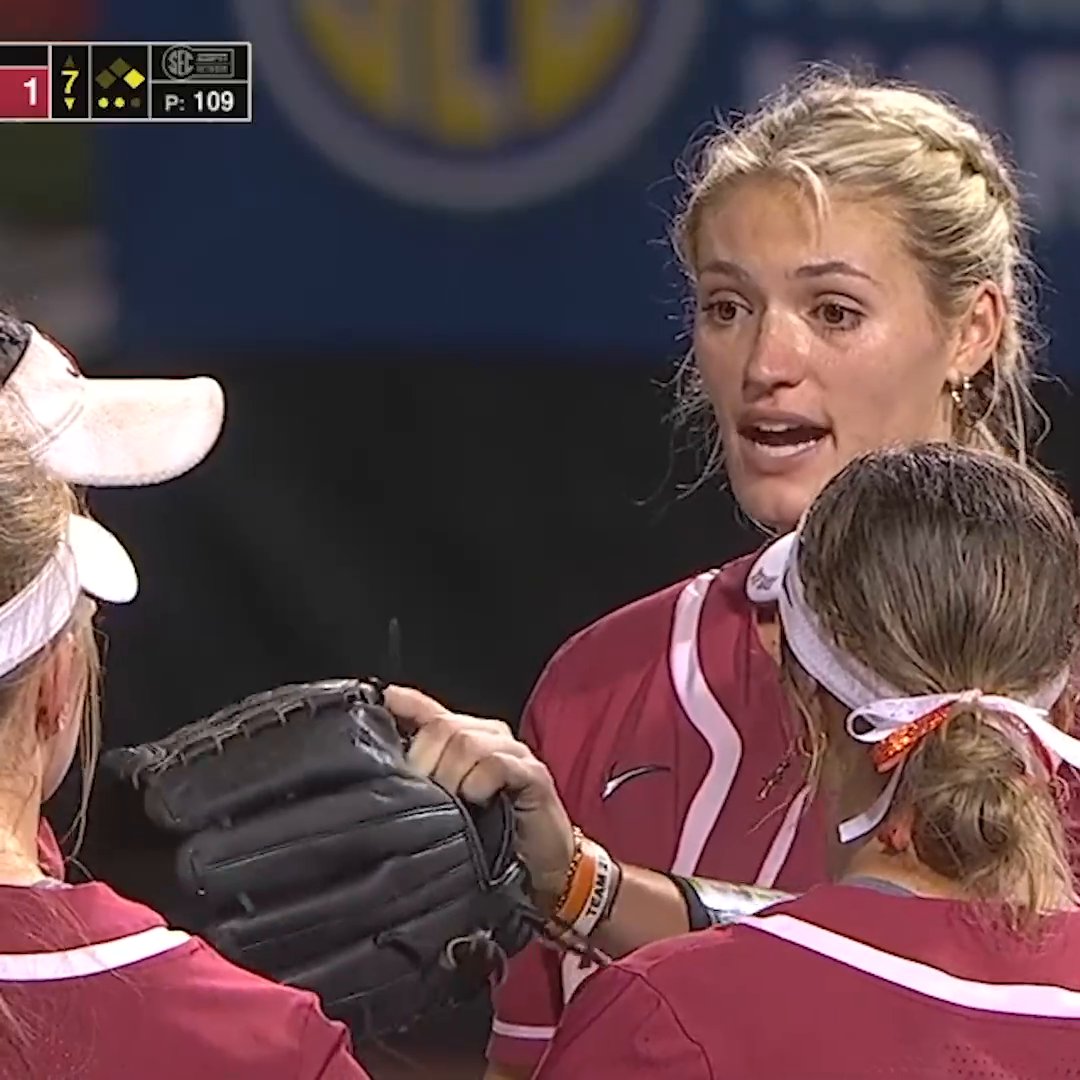 Montana Fouts left the field with an apparent leg injury. (via SEC Network)