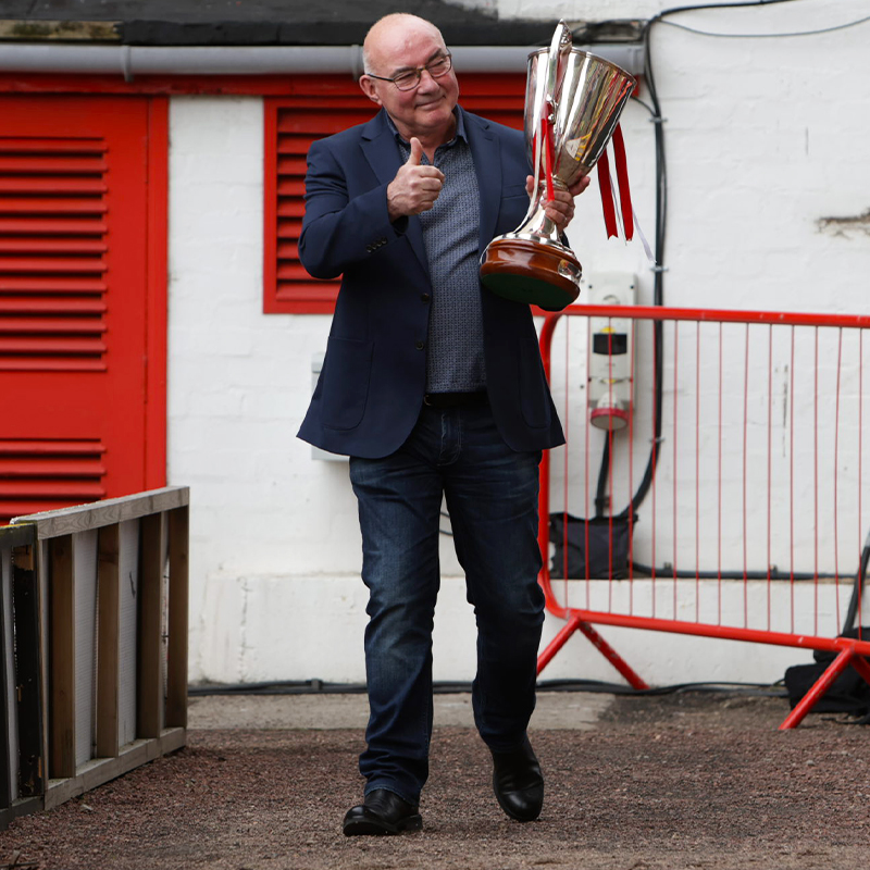 🏆 One Willie Miller ❤️ #StandFree | #Gothenburg40
