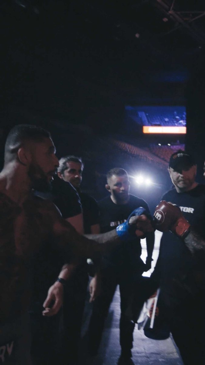 Rogers and Gallon clash 😳 Saul Rogers and Davy Gallon exchange words after a 'no contest' is called in Paris 🇫🇷 #Bellator296 | LIVE on @SHOsports 🇺🇸 and RMC Sport Combat 🇫🇷