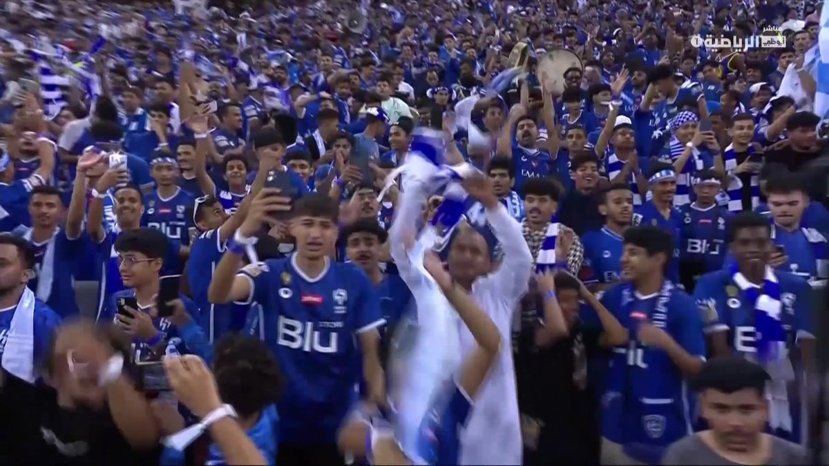 الهلال لا يعتذر لجماهيره الا بلقب، عشرة على عاشرة يا زعيم 🏆 وشكرا لا تنتهي لفرسان مكة 👏🏻