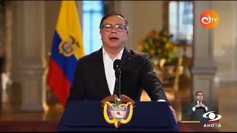 #ATENCIÓN | El presidente Petro dice que es "guardián de la democracia" y recalca que "las reformas sociales de este Gobierno no son un capricho individual, son una necesidad histórica". "¿Por qué no construirlas entre todos?", pregunta. Más en