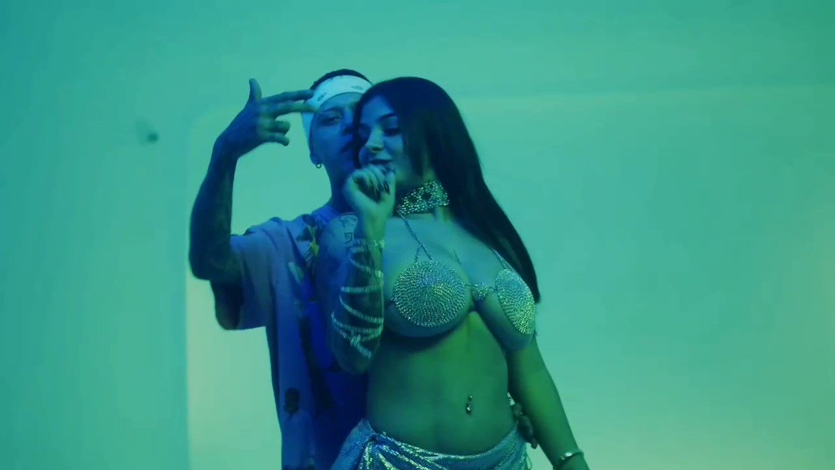 Santa Fe Klan, Karely Ruiz - Sabes (Video Oficial) #SantaFeKlan #karelyruiz #imran_Khan #brunardo #poliyaiza #euforiatv3 #BABYMONSTER #inflacion #Eurovision #Eurovision2023 #talkwithbecky #TearsOfTheKingdom