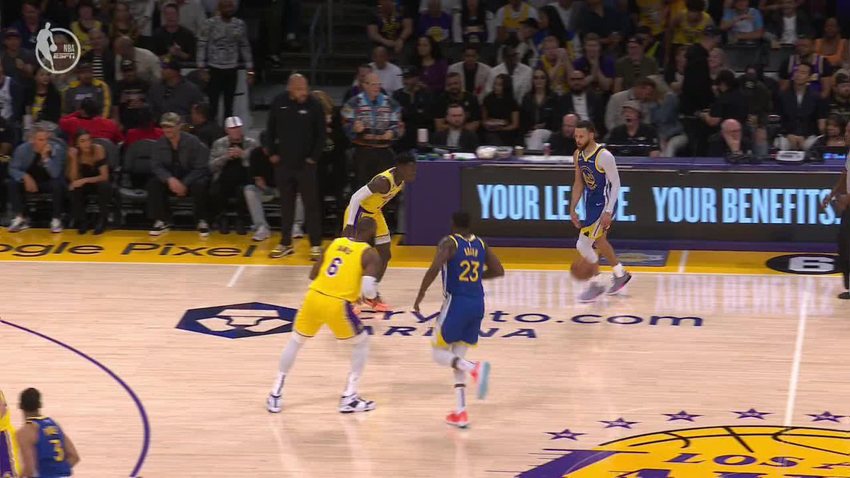 Dennis Schroder was assessed a technical foul for taunting Draymond Green.
