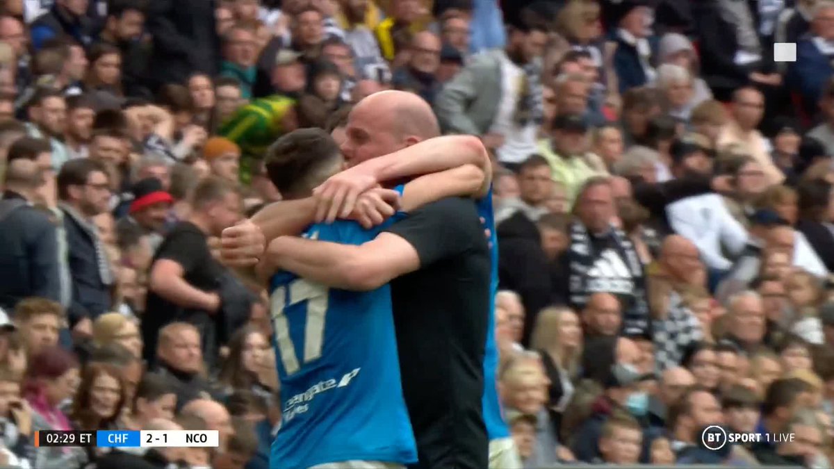 Magic finish from Armando Dobra ✨ Chesterfield FC are back in front in the opening minutes of extra-time!