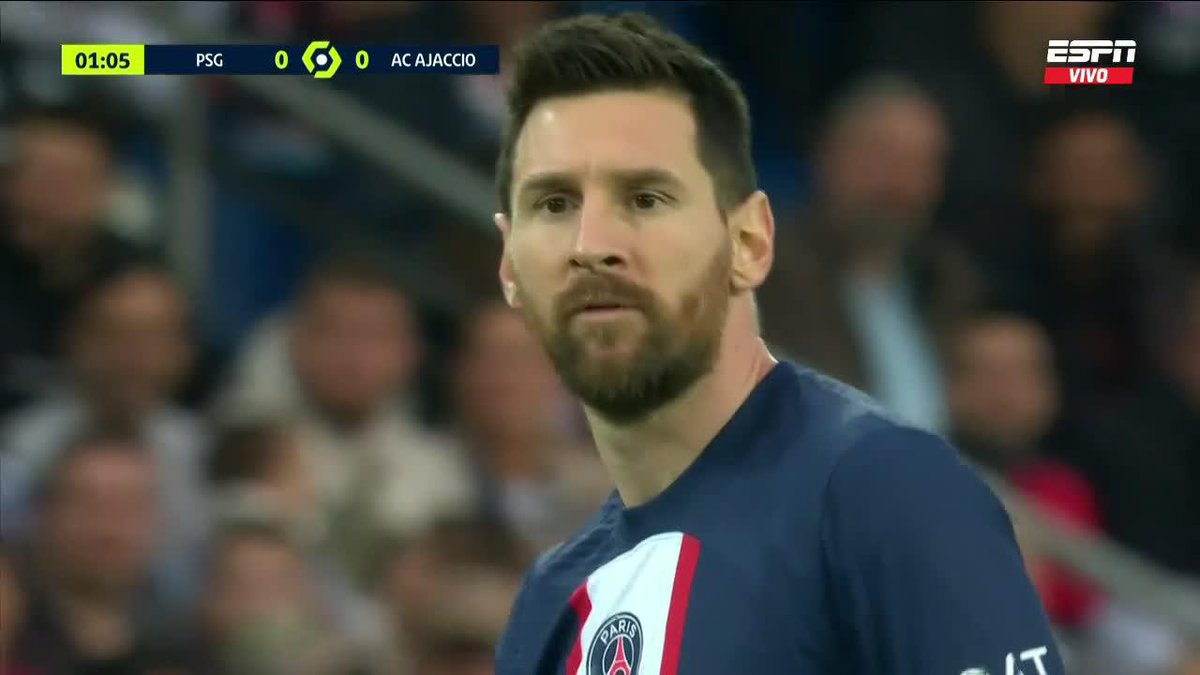 ¡¡SILBIDOS PARA MESSI CUANDO TOCA LA PELOTA!! 📺 Mirá la #Ligue1 por #ESPNenStarPlus