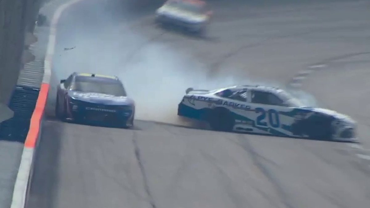 KYLE LARSON WINS AT DARLINGTON AS JOHN HUNTER NEMECHEK GOES AROUND.
