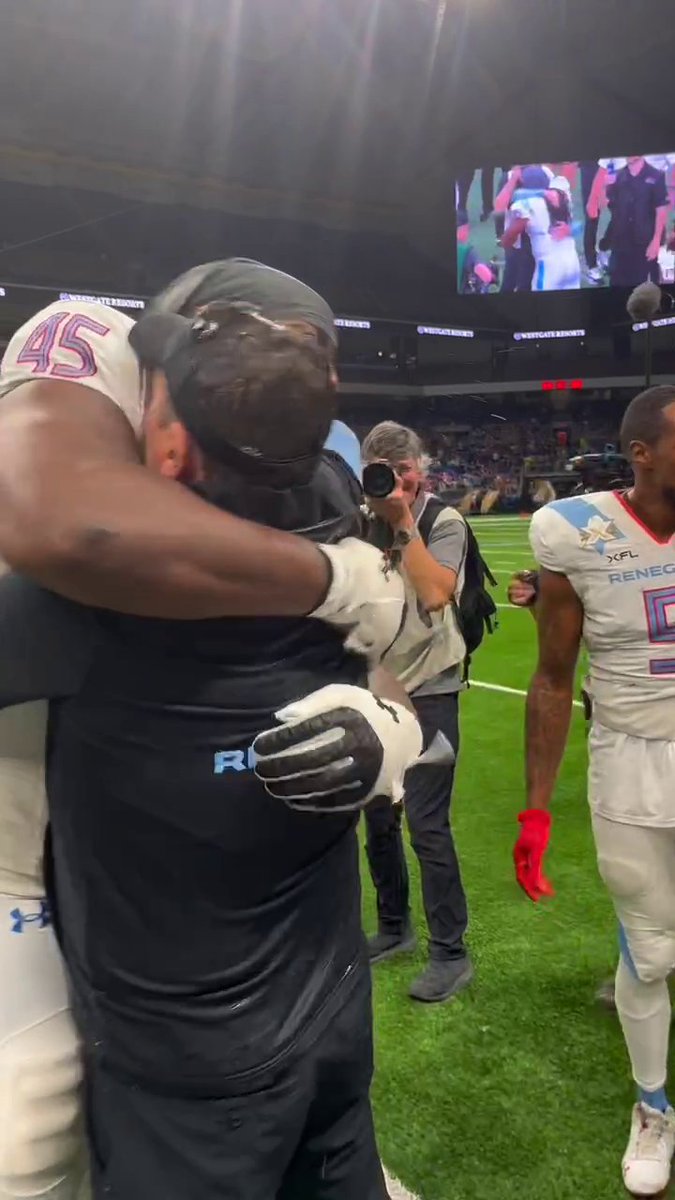 GOT 'EM 😂 The Arlington Renegades are your XFL champions 🏆