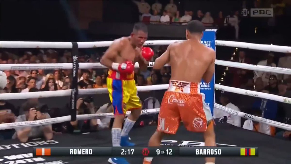 .Rolly 🤍 comes back with a knockdown of his own in round 9 💥👀 #RomeroBarroso