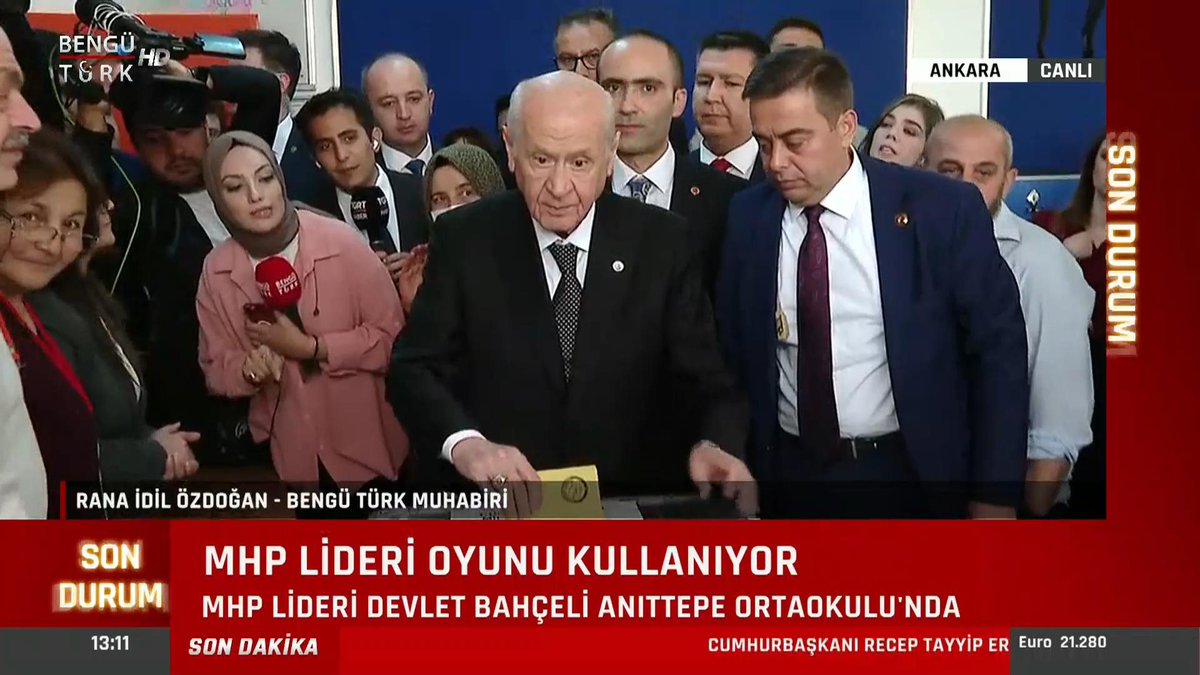 Genel Başkanımız Sayın Devlet BAHÇELİ, Cumhurbaşkanı ve 28. Dönem Milletvekili Genel Seçimleri için Ankara Anıttepe Ortaokulu’nda oyunu kullandı.
