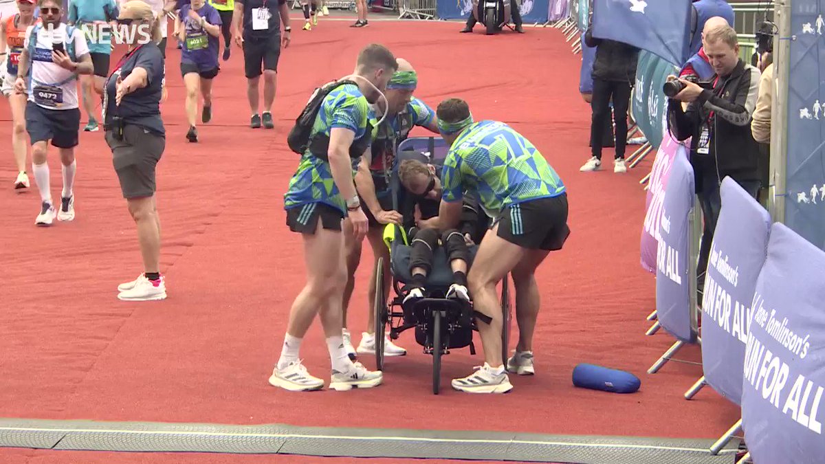The emotional moment Kevin Sinfield carries his friend Rob Burrow over the finish line. Read more here: