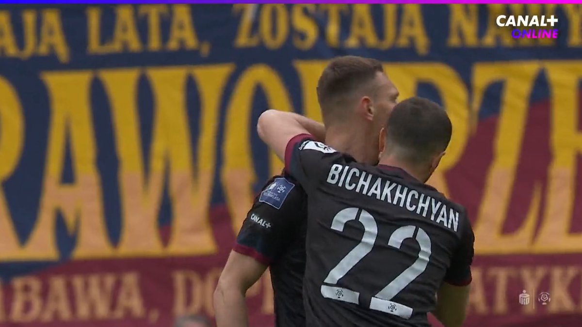 Dobra poÅowa w Szczecinie! ð¥ Najpierw niewykorzystany rzut karny, potem gole Chuci i Damiana DÄ
browskiego! ✠OglÄ
damy! ð ðº Mecz PogoÅ Szczecin vs MKS Miedź Legnica trwa w CANAL+ SPORT i CANAL+ online: