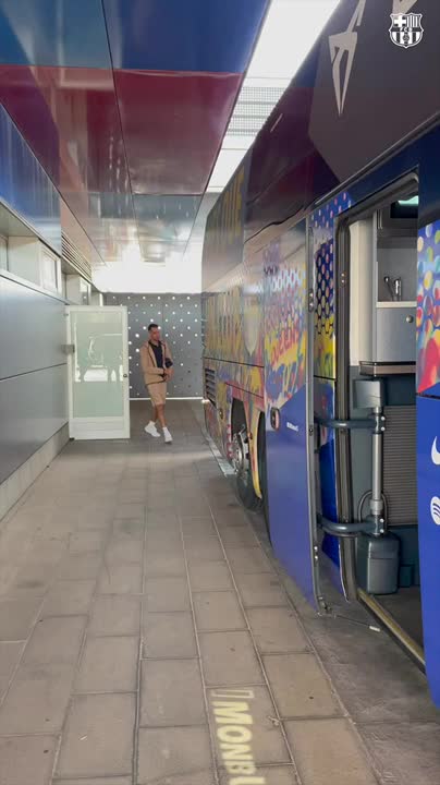 We're on our way to Cornellà! Be there in 15 mins. #EspanyolBarça