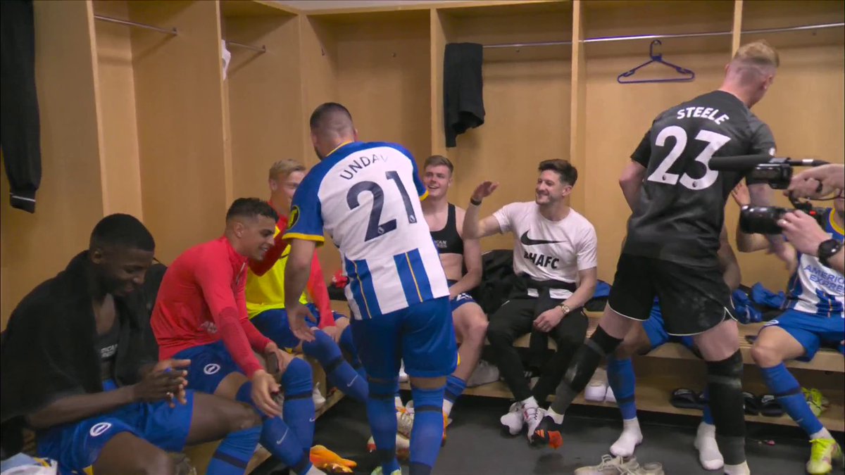 Scenes in the Brighton dressing room 😁