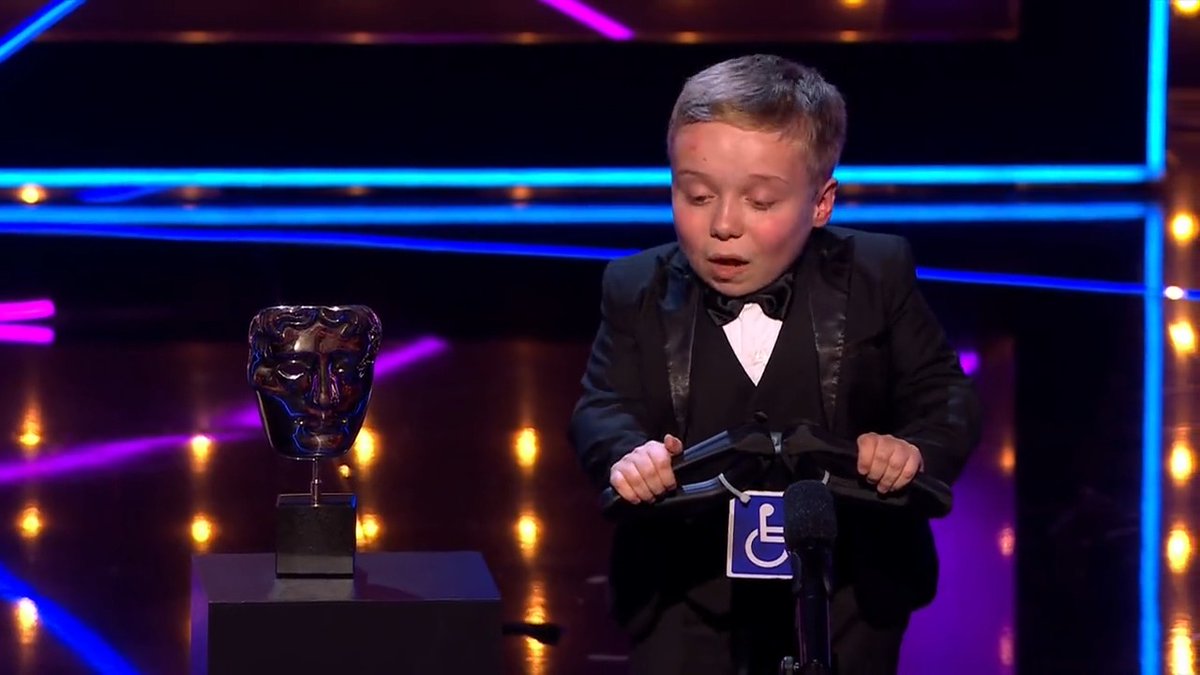 Go on Lenny! 🙌 The wonderful Lenny Rush has no shortage of people to thank as he takes home the Male Performance in a Comedy Programme BAFTA. #BAFTATVAwards with P&O Cruises