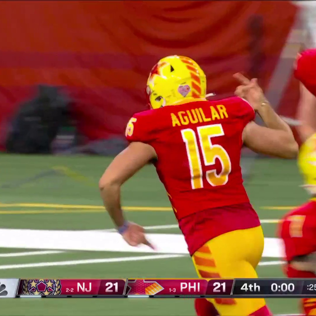 Luis Aguilar with the walkoff for the Philadelphia Stars! 🔥 He went 8-for-8 on field goals, the most in a single game in USFL history!