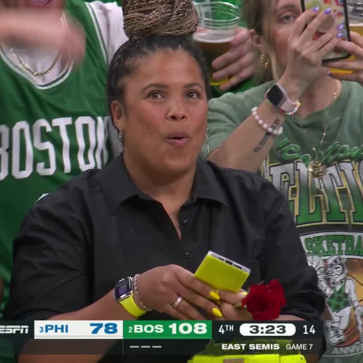 Standing ovation for Jayson Tatum after his record-setting Game 7 👏