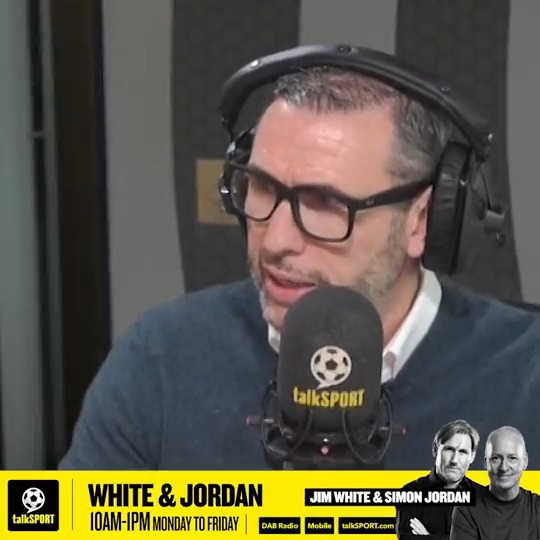 ๐ก โHow biased is the Sky commentary team? Itโs frightening! Honestly!โ ๐ค โMartin Tyler is a great professional but he cannot hide that it hurts him that #AFC might win a game of football.โ Martin Keown slams Skyโs Martin Tyler and Gary Neville for being anti-Arsenal! ๐