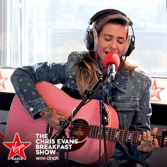 The incredible Morgan Wade performing Wilder Days on the Chris Evans Breakfast Show with cinch LIVE #StoolOfRock 🤩🎸 Watch the full cover here ➡️ #MorganWade #WilderDays #ChrisEvansBreakfastShow #VirginRadioUK Morgan Wade