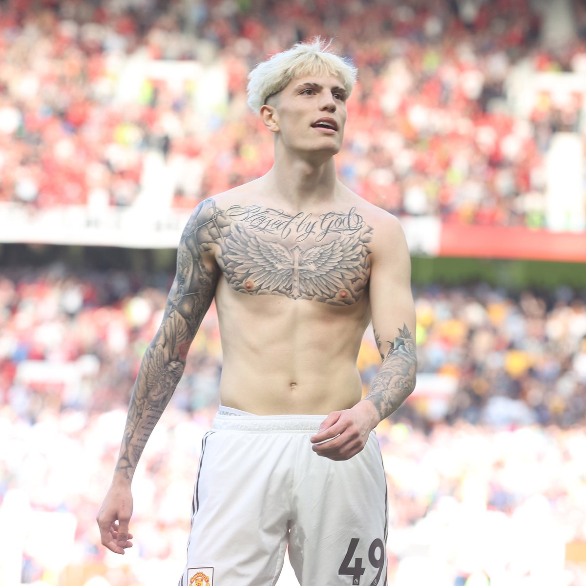 🌟 @AGarnacho7 The Old Trafford noise levels when Garna sealed the win 🤯🔊 #MUFC || #MUNWOL
