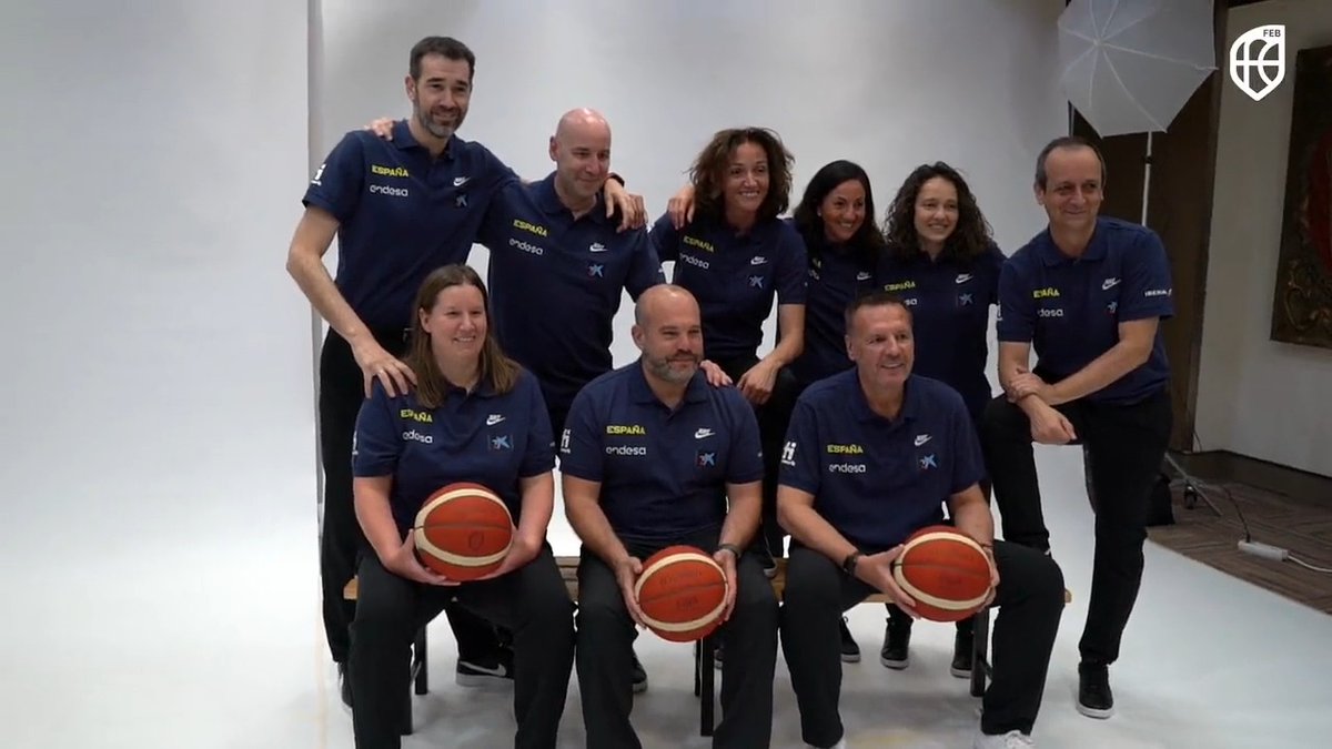📹 Vaya CUERPO TÉCNICO tiene #LaFamilia 🤩 #SomosEquipo