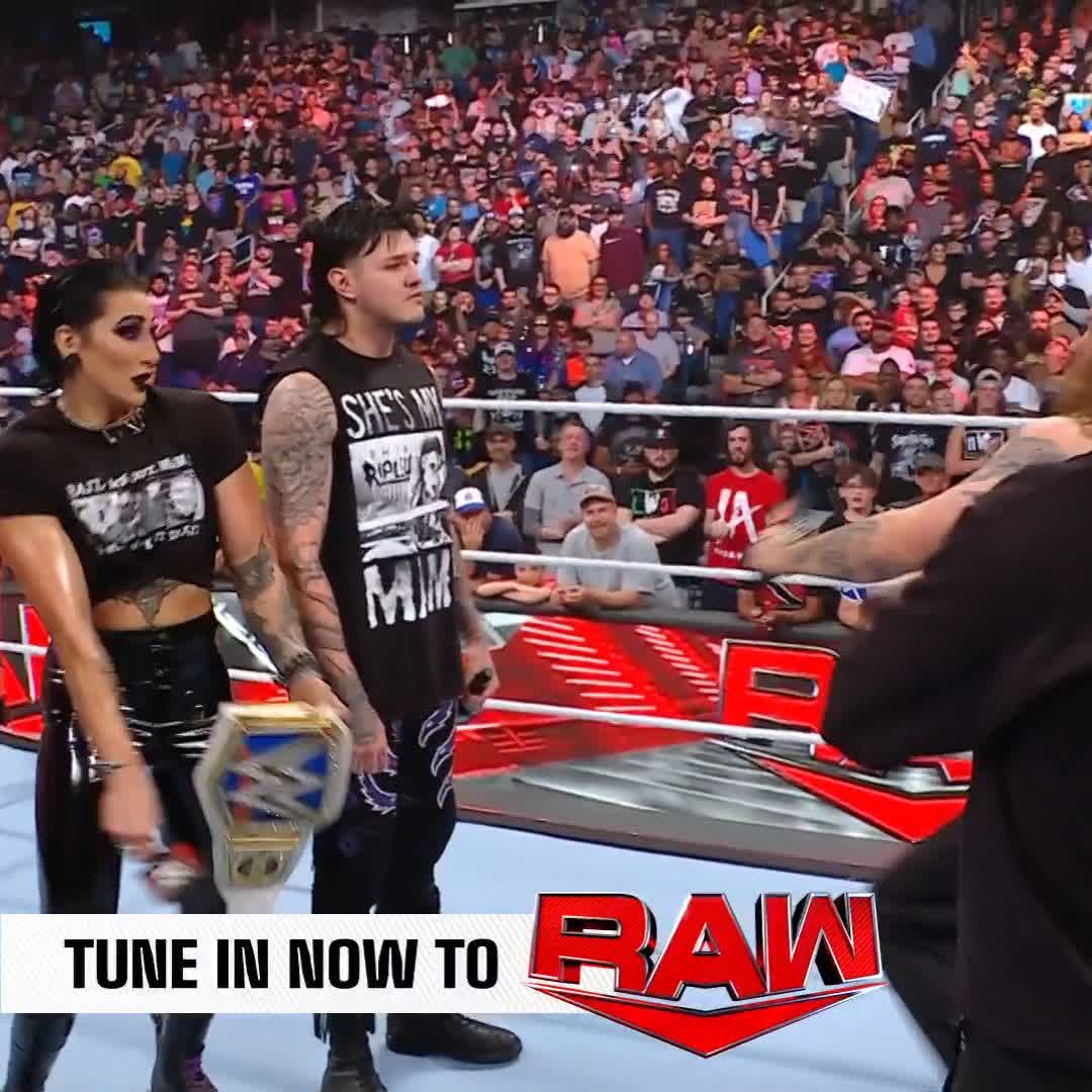 What a cheap shot! The Judgment Day just took out the tag team champs 😡 #WWERaw